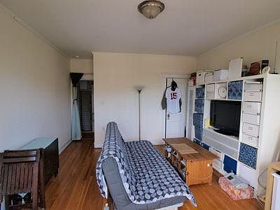 4th image of 1637 Commonwealth Ave #15G