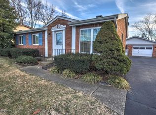 1111 Sportsman Dr, Jeffersonville, IN 47130
