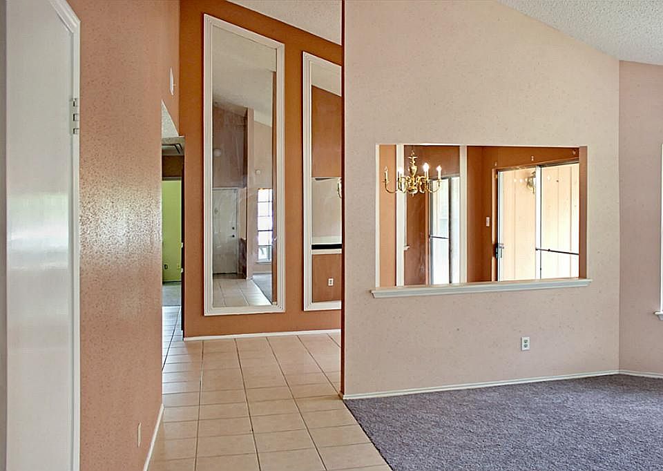 1st image of 2051 Greencrest Dr