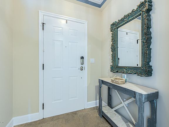 4th image of 525 N 3rd St #408