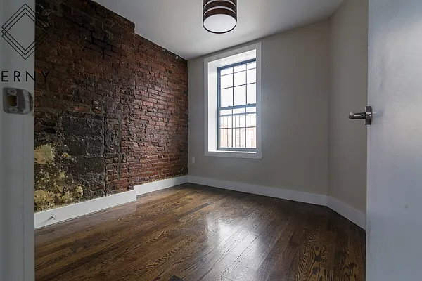 Rented by ERNY LLC | media 6