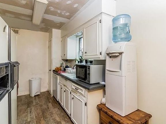 2nd image of 7303 Whispering Creek Cir