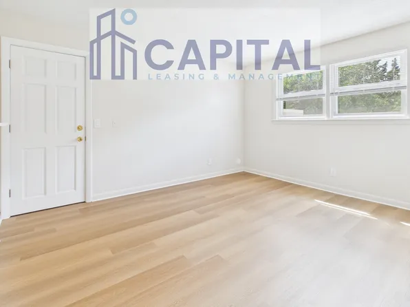 45 Alabama Ave, Warwick, RI
