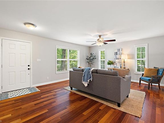 5th image of 1811 Dublin Dr