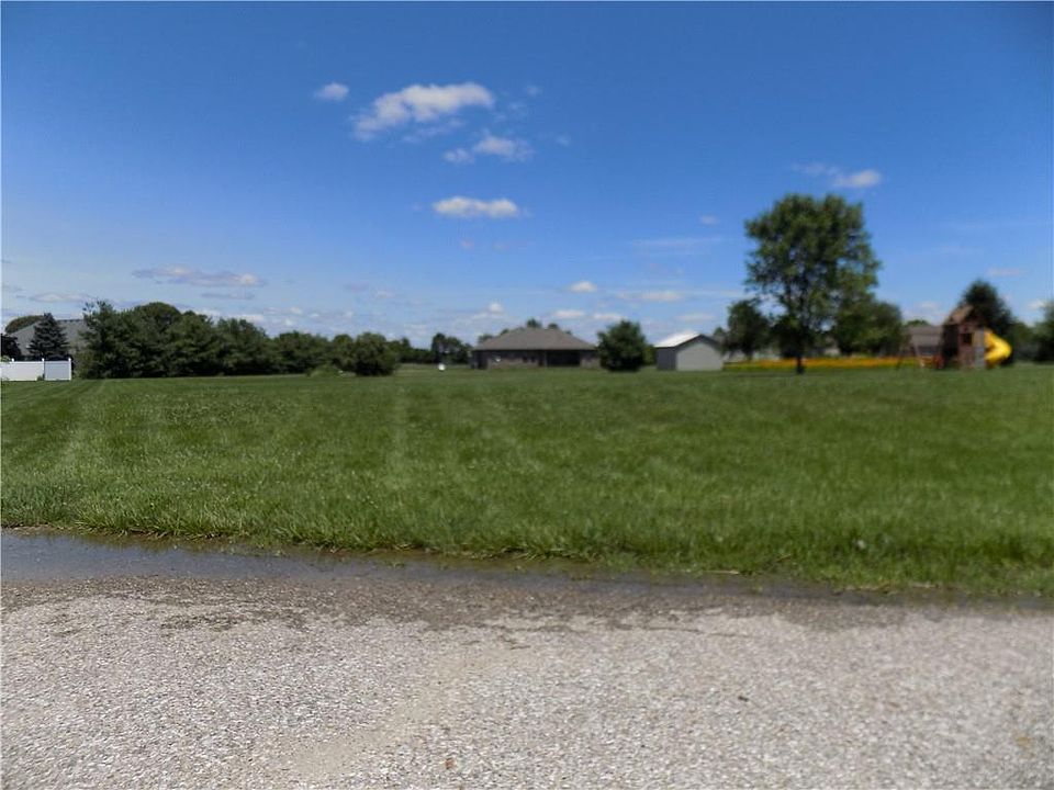 2nd image of 3660 Renee Ct W