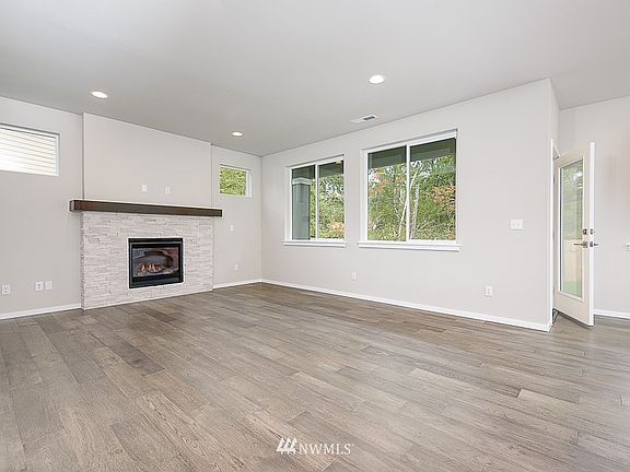 4th image of 15804 SE 255th (Lot 16) Street