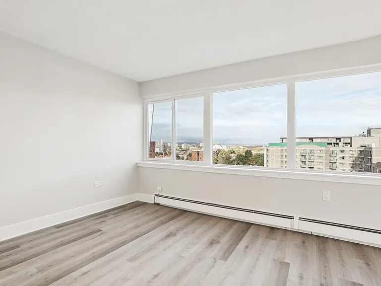 325 Besserer St — Photo 61