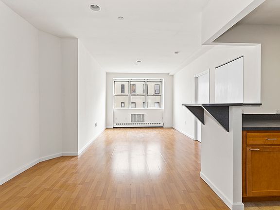 2nd image of 2737 27th St APT 3F