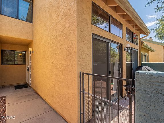 2nd image of 3876 N Paseo De Las Canchas
