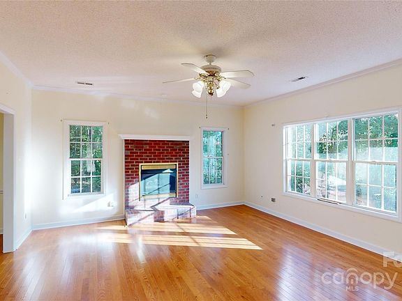 5th image of 7904 Agape Ln