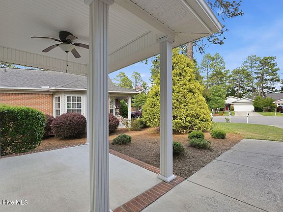 4th image of 680 Pinehurst Trace Drive