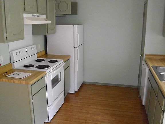 2nd image of 7106 Gatewood Dr