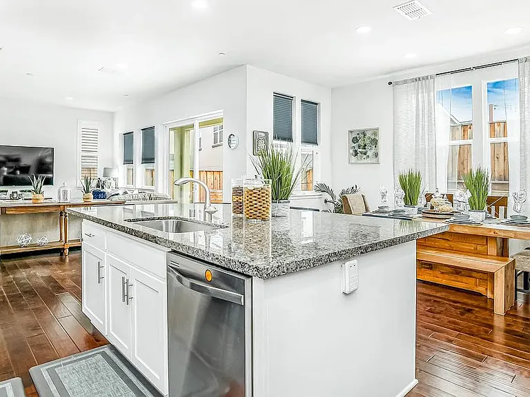 4022 Chalk Hill Way — Photo 11
