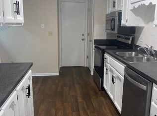 9918 N Cherry Dr, Kansas City, MO 64155