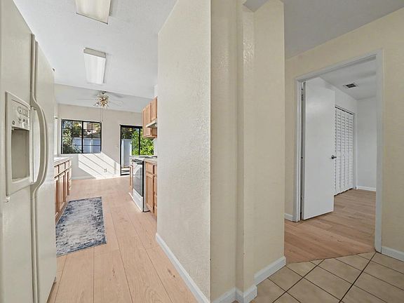 3rd image of 24 Westview Dr