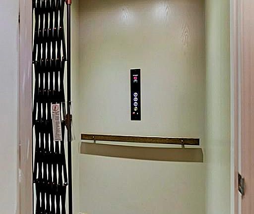 3rd image of 1000 Nantucket Dr Unit B