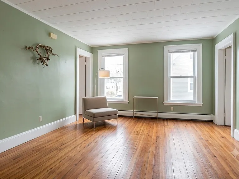 117 Nicoll St #2 — Photo 2
