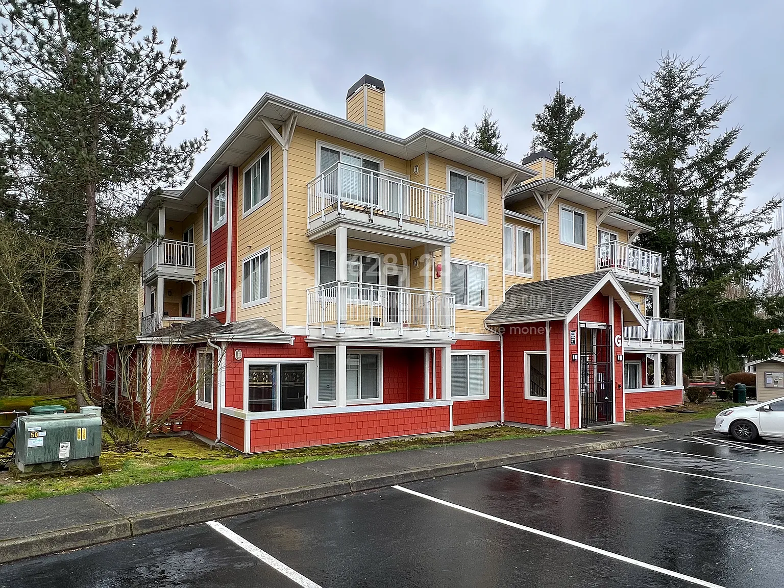 501 225th Ln NE APT G106 photo 1