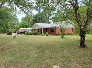 1125 Rainey Ave, Groveton, TX 75845