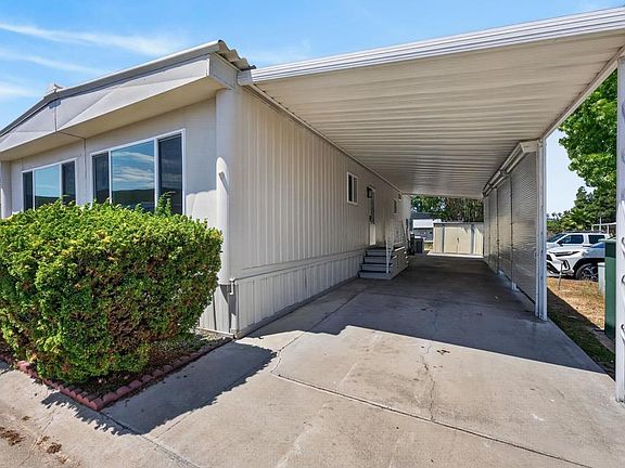 2nd image of 8301 Mission Gorge Rd Spc 64