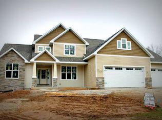 3754 Mighty Oak Trl, Green Bay, WI 54313