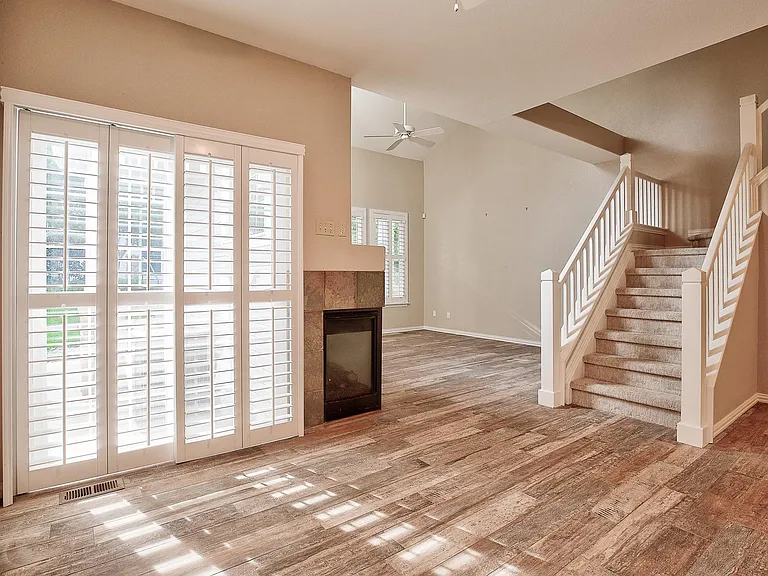 8300 Fairmount Dr — Photo 6