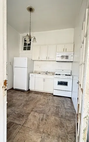 7819 Saint Charles Ave #E — Photo 5