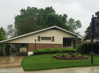2322 Berwyn Dr, Saint Louis, MO 63136