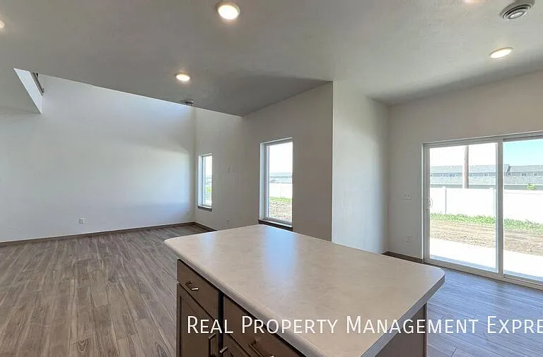 9000 W Jerald Pl — Photo 13