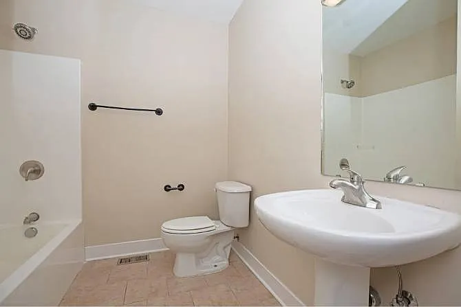 Midtown Lofts — Photo 98