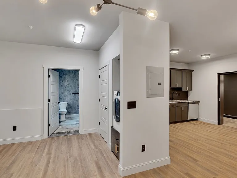 36 Pawling Ave #103 — Photo 9