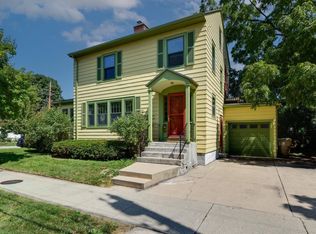 1005 Oakland Ave, Madison, WI 53711