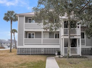 64 W Mariners Cay Dr, Folly Beach, SC 29439