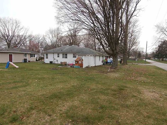 2nd image of 150 Homan Ave