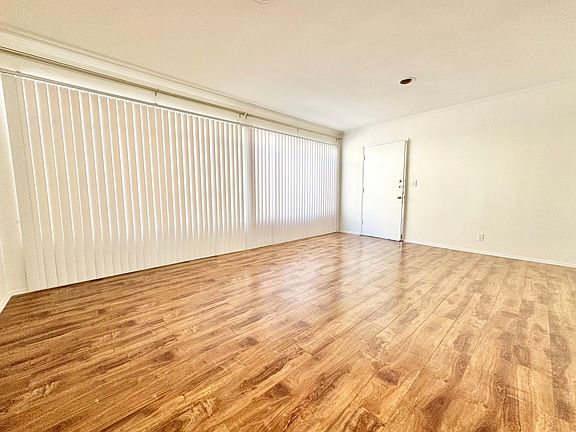 4th image of 1350 N Laurel Ave APT 4