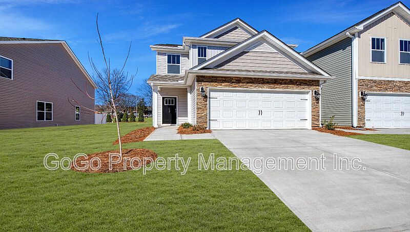 1st image of 208 Reynard Trl