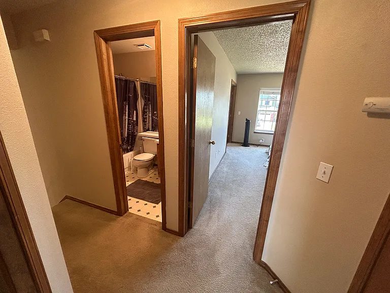 1405 Coolcrest Dr — Photo 6