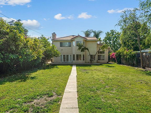 2nd image of 4426 Matilija Ave