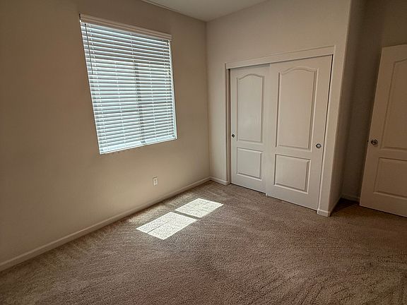 4th image of 351 Sacramento St