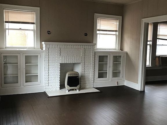 3rd image of 402 Egan St #1324