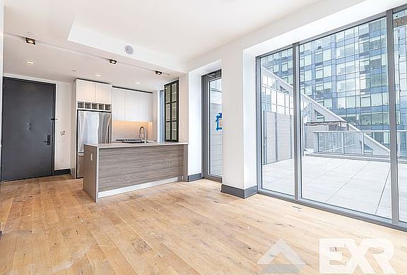 2nd image of 42-22 27th St #620