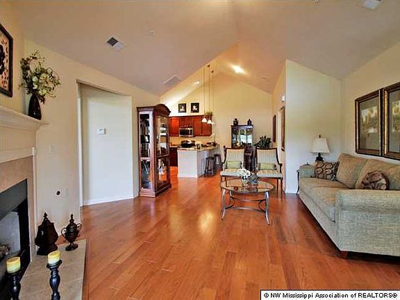 2nd image of 8667 Parkview Oaks Cir #97