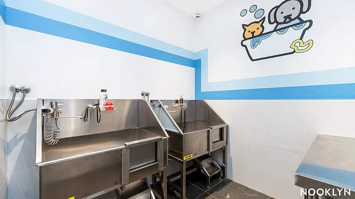 Rented by Nooklyn NYC LLC | media 41