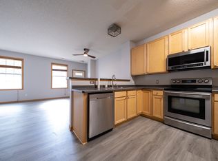 14297 Banyan Ln, Rosemount, MN 55068