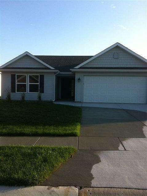 1st image of 618 Harrington Dr