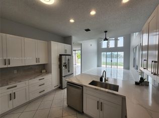15840-15840 NW 16th Ct, Pembroke Pines, FL 33028