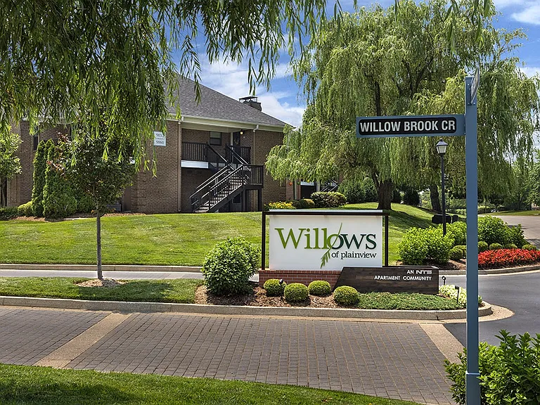 Community entrance sign