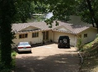 1141 Greenwood Cir, Osage Beach, MO 65065
