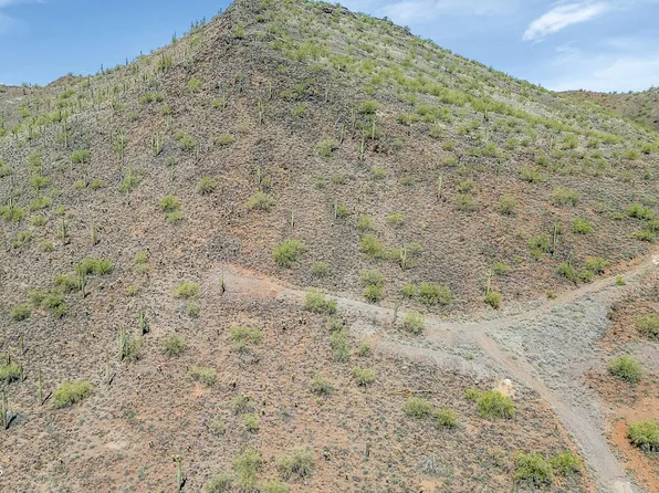 18XX W SENTINEL ROCK Road #2, Phoenix, AZ 85086