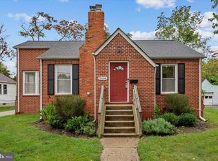 5008 Pierce Ave, College Park, MD